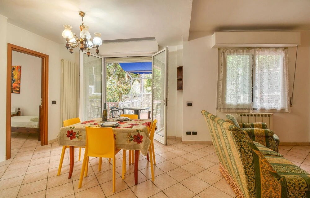Nice Apartment in Sanremo With Wifi and 2 Bedrooms