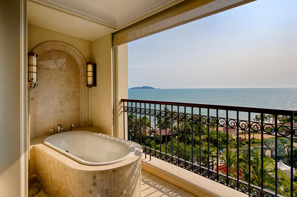 Crowne Plaza Resort Sanya Bay by IHG