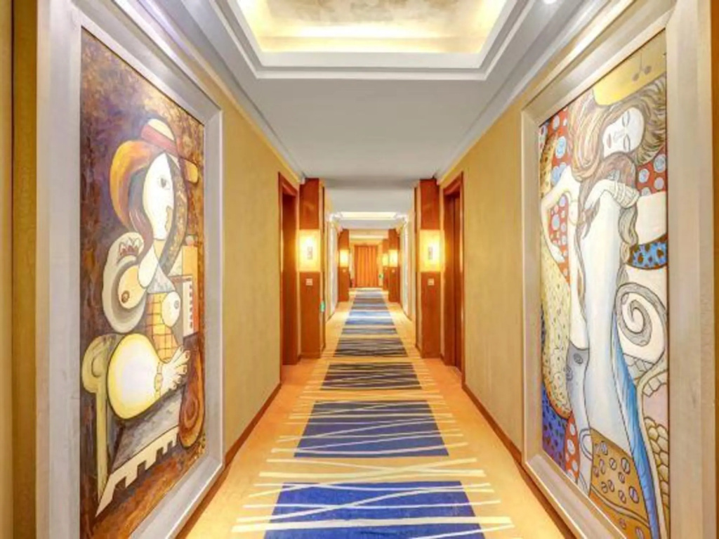 Jinbaoli Business Hotel