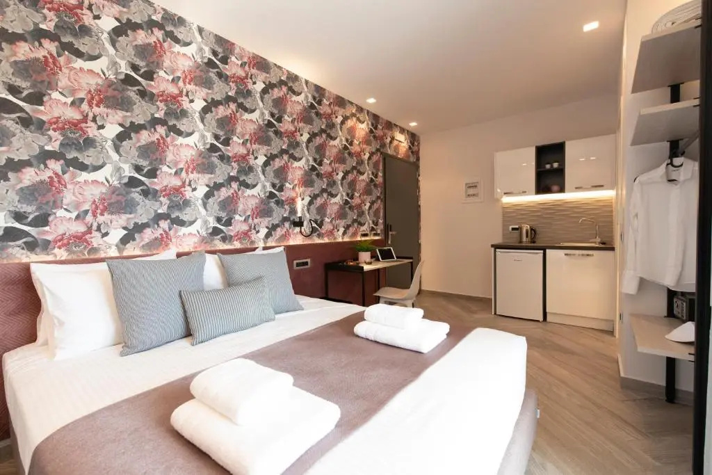 Frunze Luxury Apartments