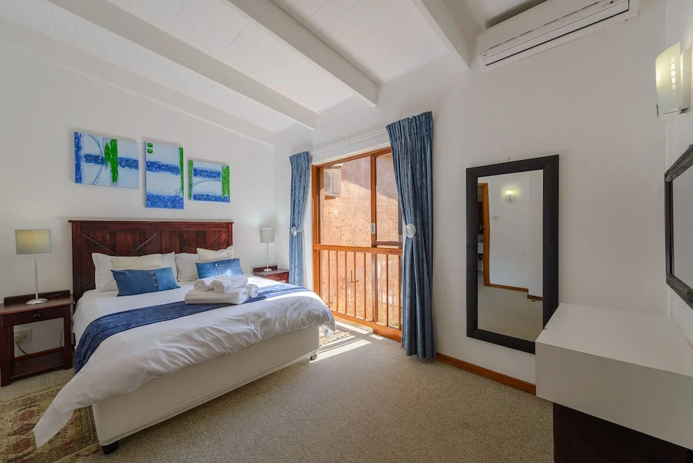 San Lameer Villa Rentals 2602
