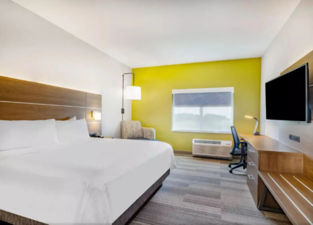 Holiday Inn Express & Suites - Ruskin by IHG