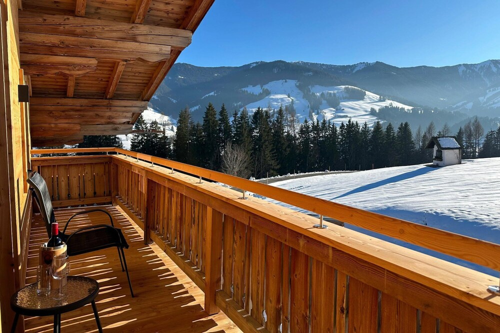 Leogang: Apartment With Mountain Views