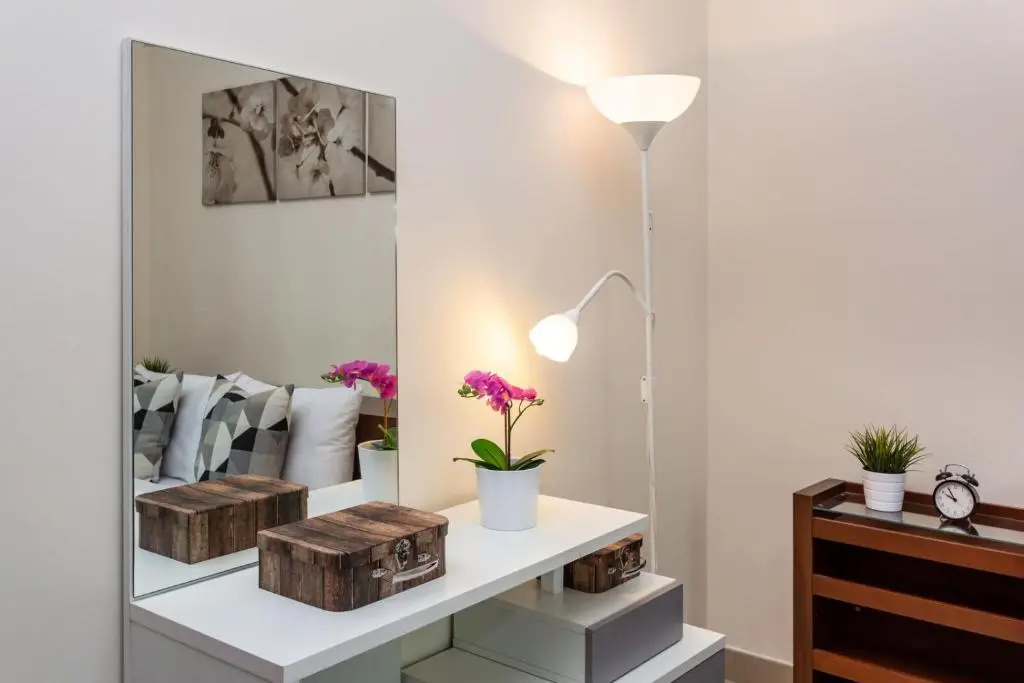 HiGuests - Modern Apt in Dubai Marina With Pool and Gym