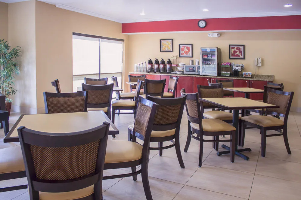 Comfort Inn & Suites
