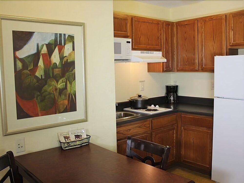 InTown Suites Extended Stay Bowling Green KY