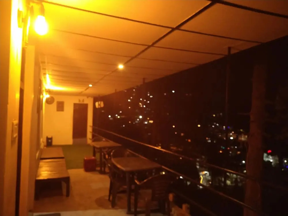International Youth Club - Hostel