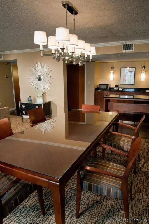 DoubleTree by Hilton Collinsville/St.Louis