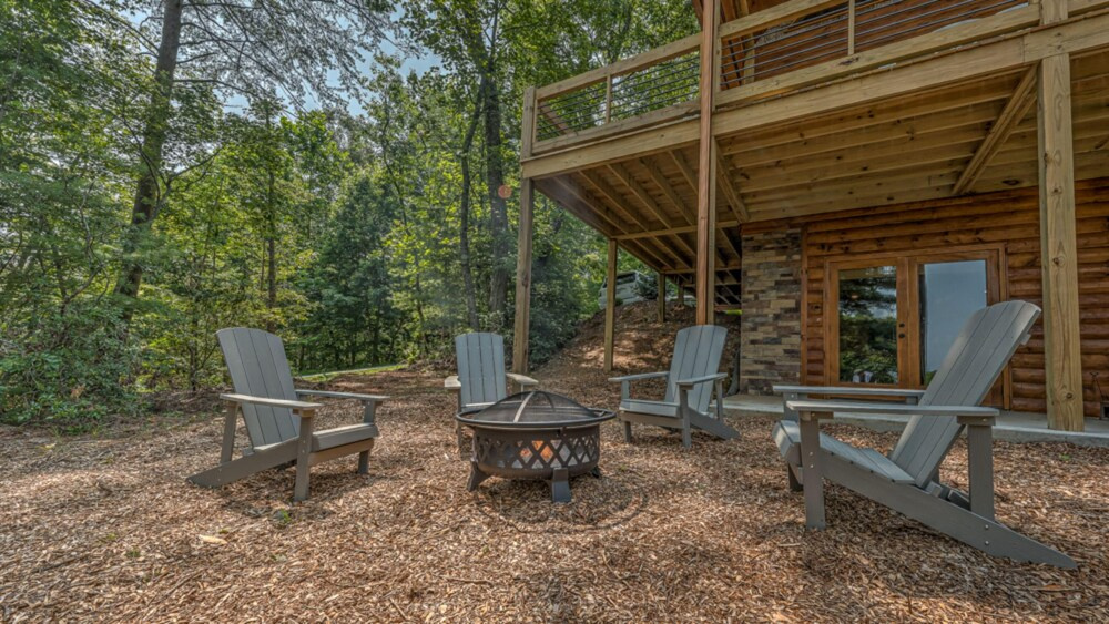 Sasquatch Chalet by Escape to Blue Ridge