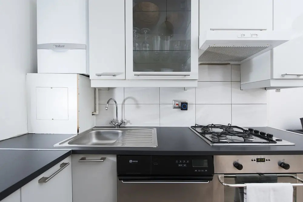 Stunning 1BR Kings Cross Flat!