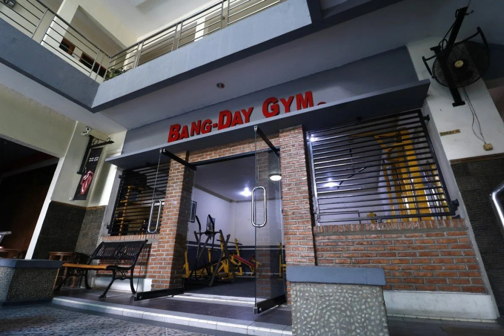 Bang Day Residence by Ruumu