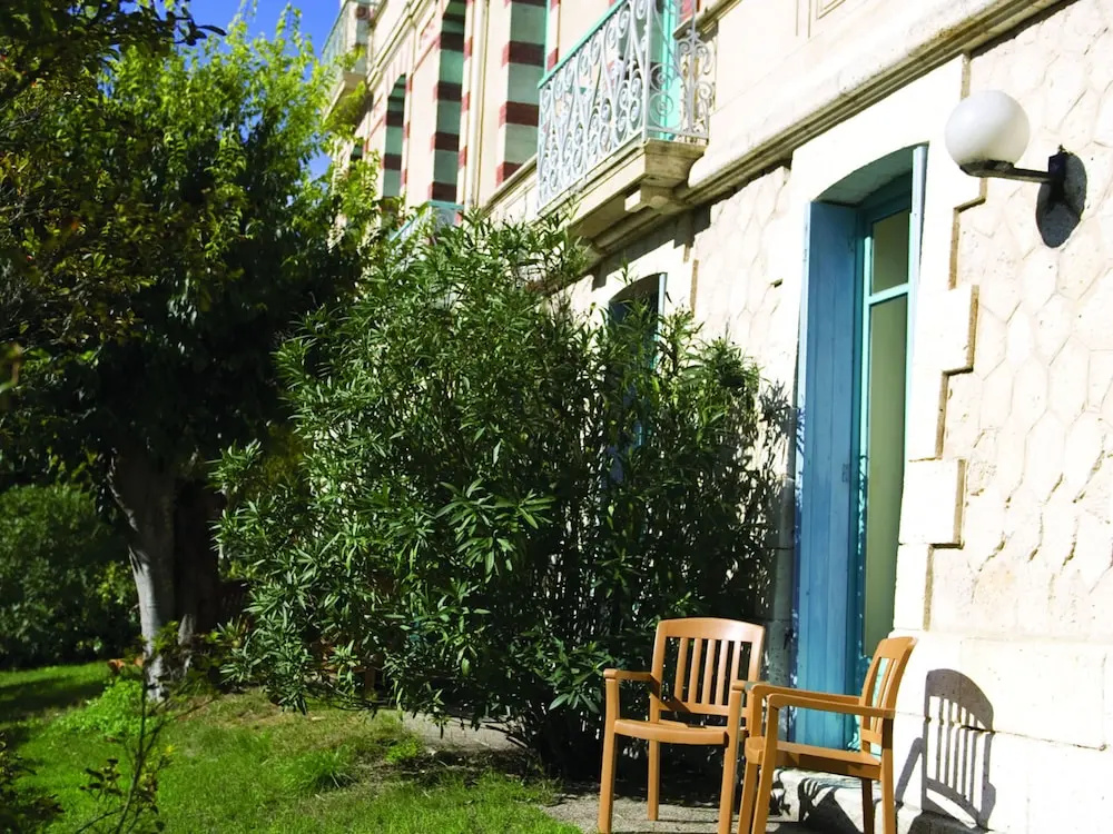 Apartment in Historic Town Villa in the Town of Arcachon