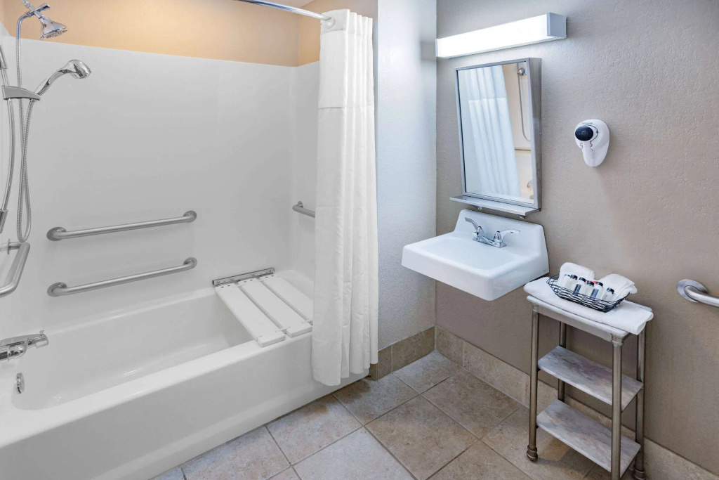 Microtel Inn & Suites by Wyndham Johnstown