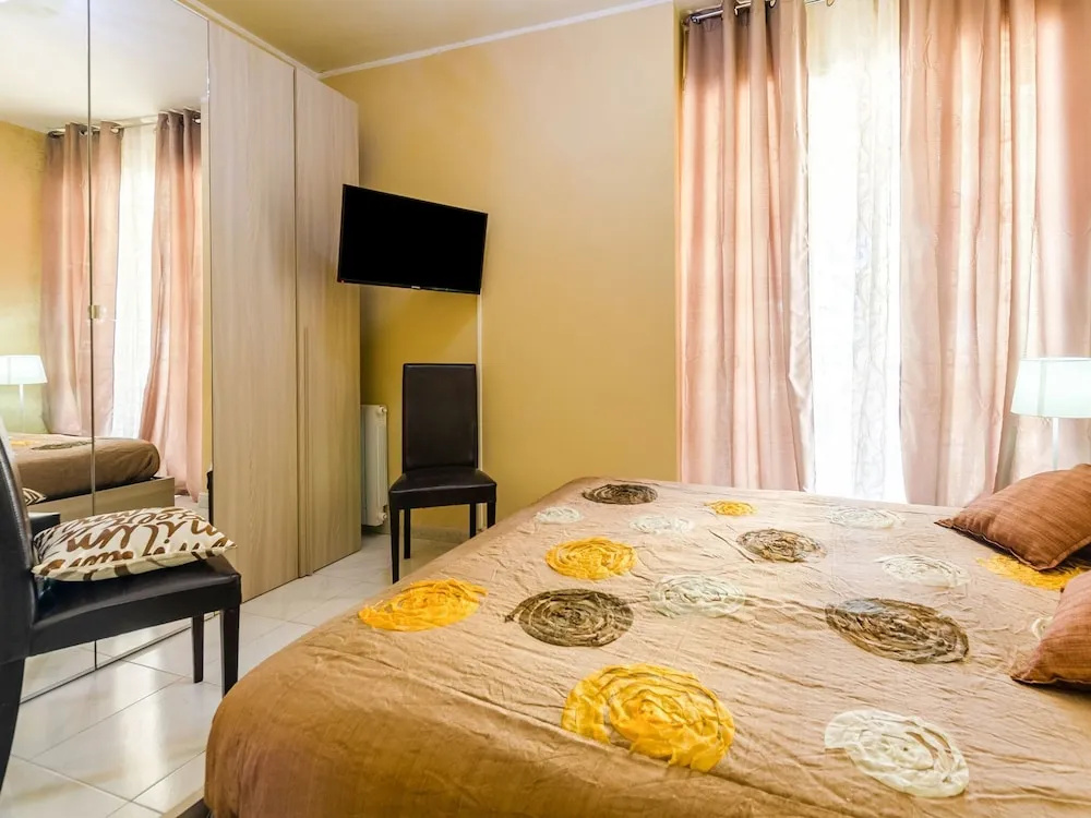 Beautiful Holiday Home in Catania with Barbecue
