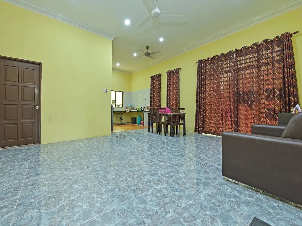 OYO Home 90607 Casaria Besut