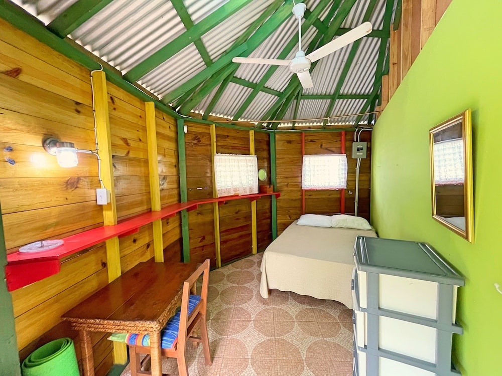 Judy House 2 - Lewis Backpacker Hostel