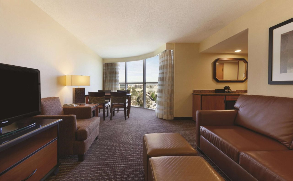 Embassy Suites by Hilton Anaheim South