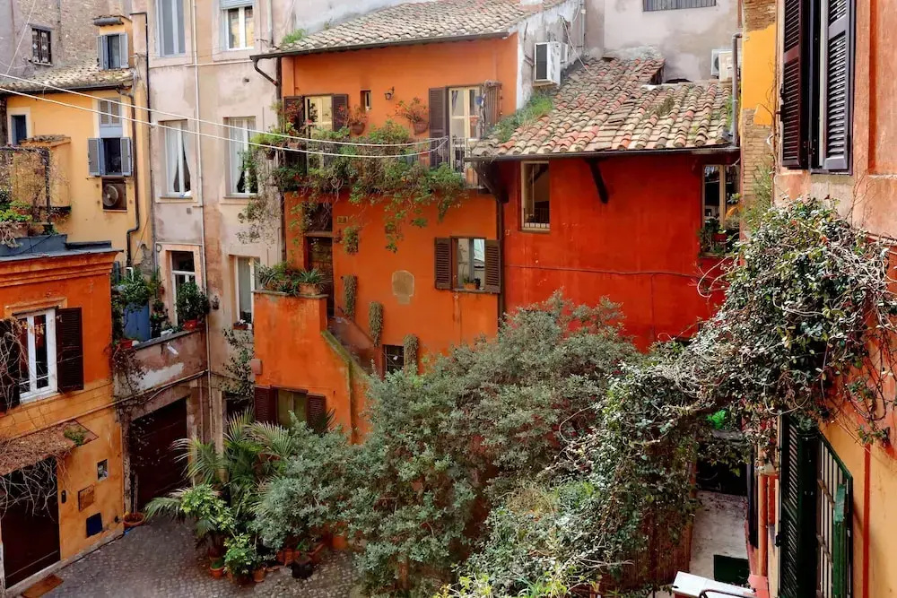 Pellegrino Apartments