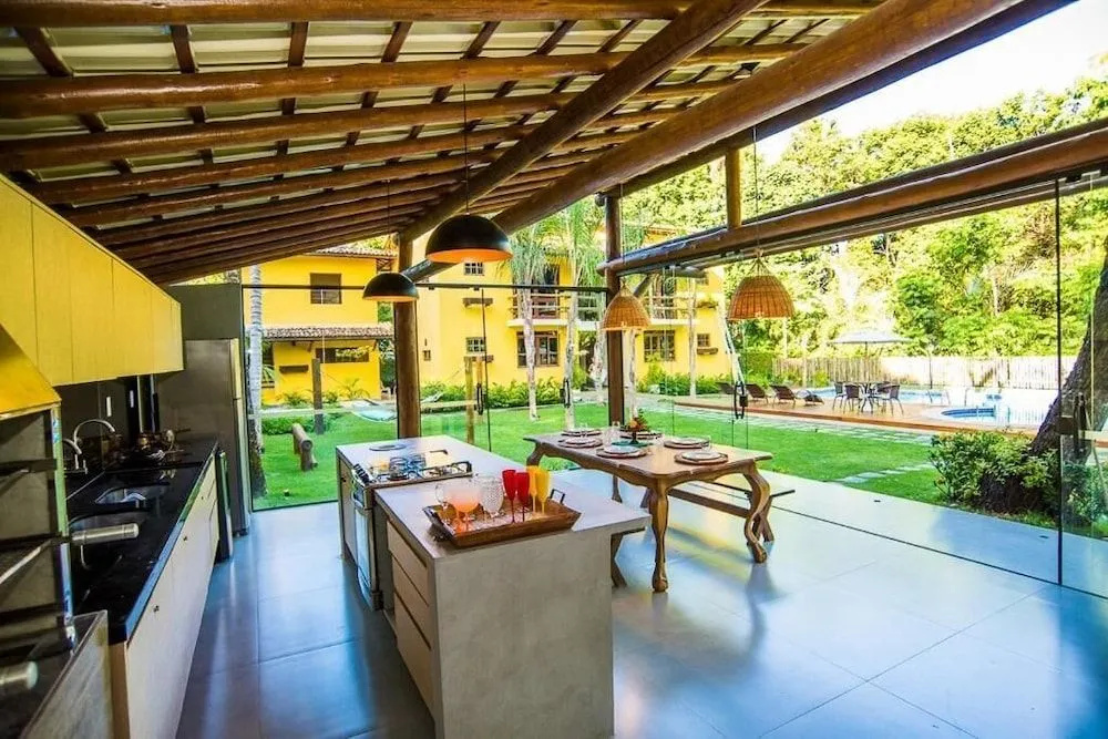 Villa do Cajueiro Imbassaí by La Vem Férias