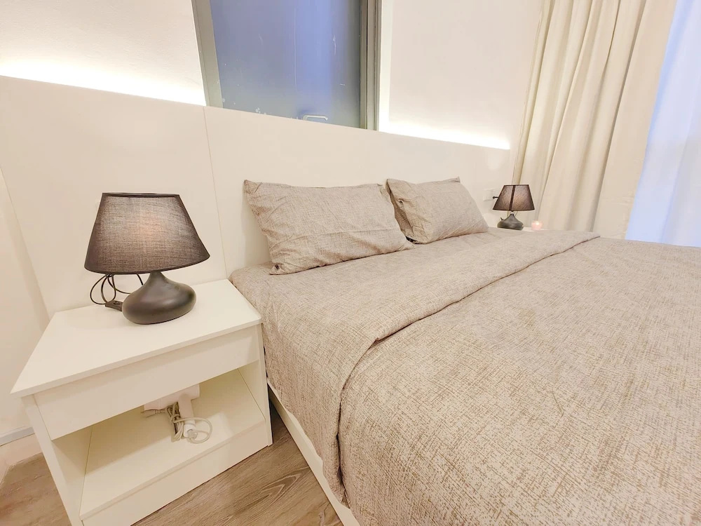 Icon City Premier Suites by WeCare