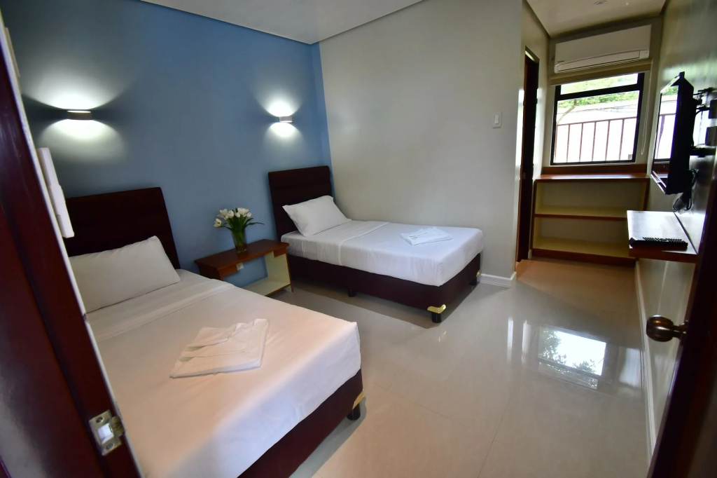 Charms Hotel