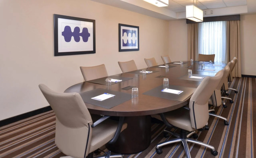 Holiday Inn Express and Suites New Orleans Airport by IHG