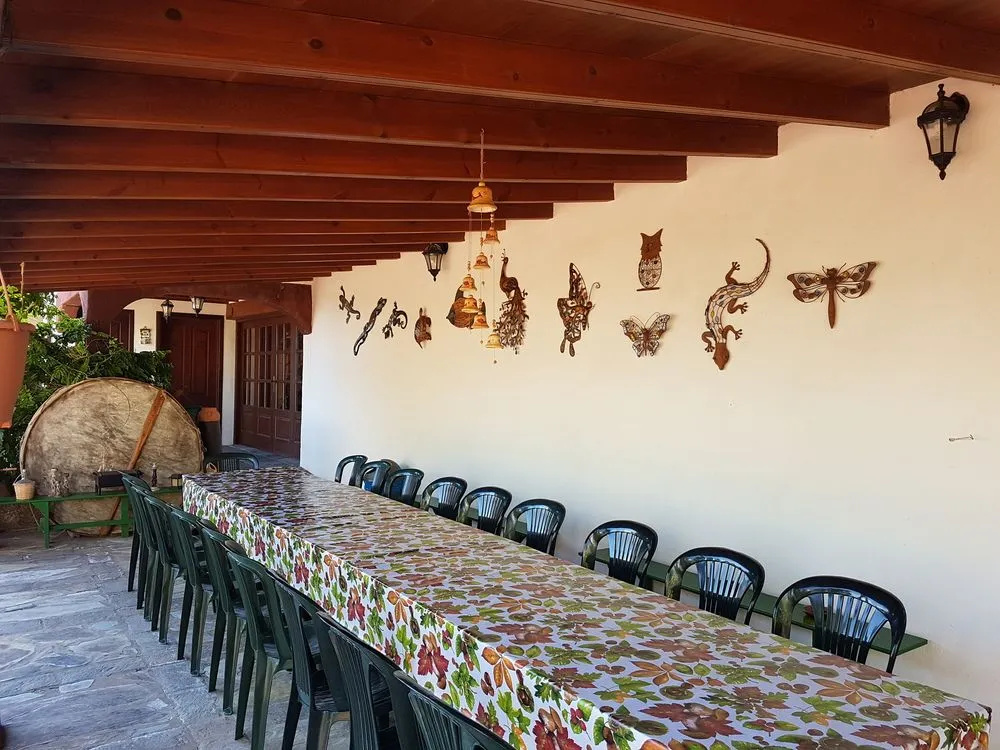 Finca El Picacho Apartments in the countryside 2 Km from the beach