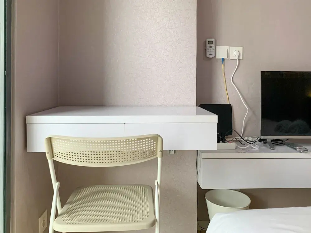Brand New And Relaxing Studio At Daan Mogot City Apartment