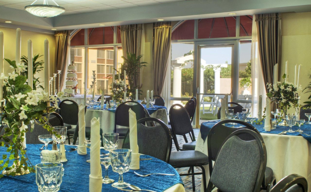 Doubletree By Hilton Palmdale, Ca