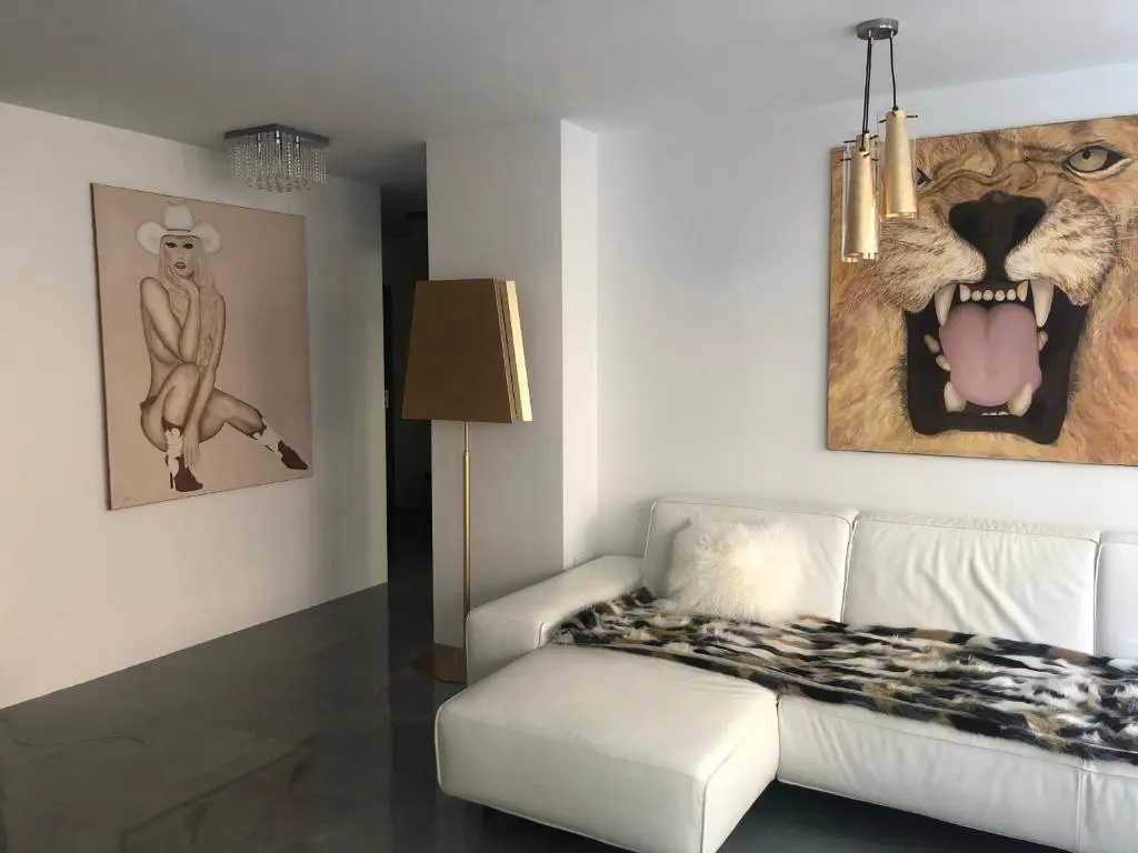 Luxurious 2 Bedroom Apartment Old City