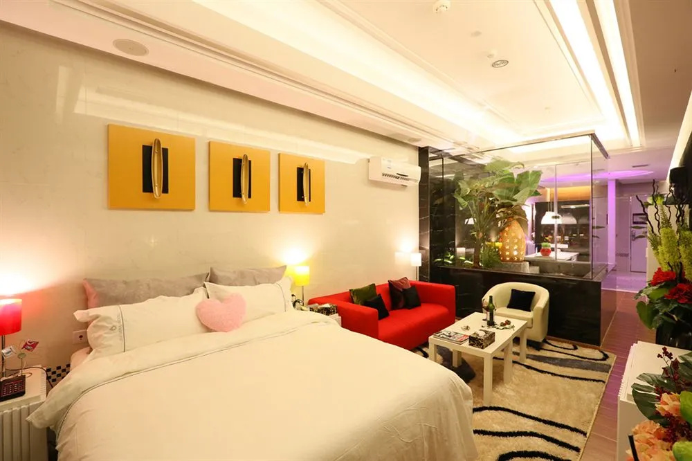 六星汽车宾馆(深圳龙岗中心城店)