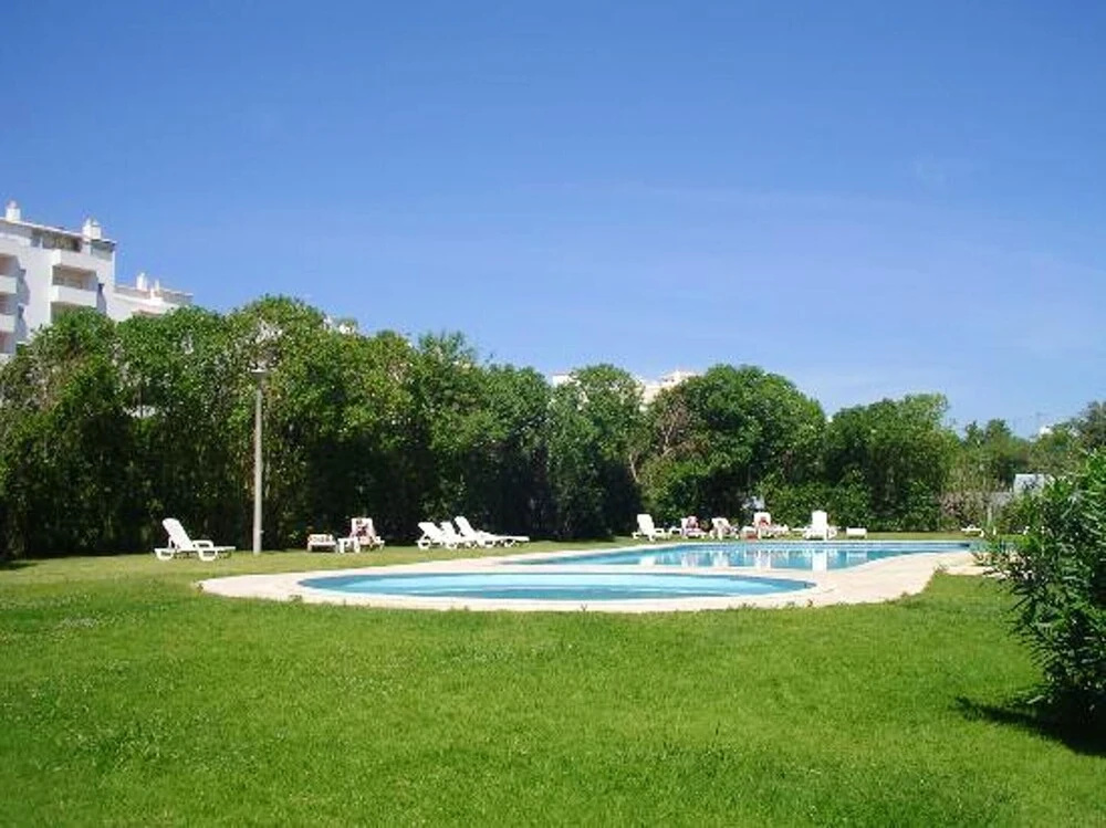 Apartment With one Bedroom in Portimão, With Wonderful City View and Enclosed Garden - 350 m From the Beach
