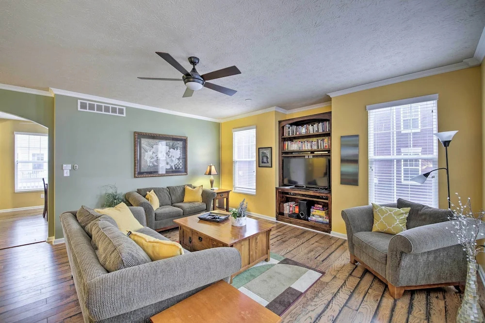 Arts & Design District Condo: Steps to Monon Trail