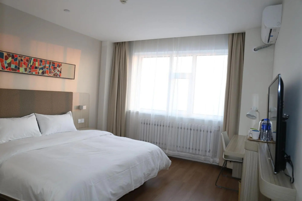Hanting Hotel (Manzhouli Beihu Park)