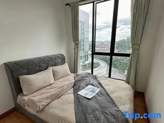 Platino Paradigm Mall Homestay ByStay
