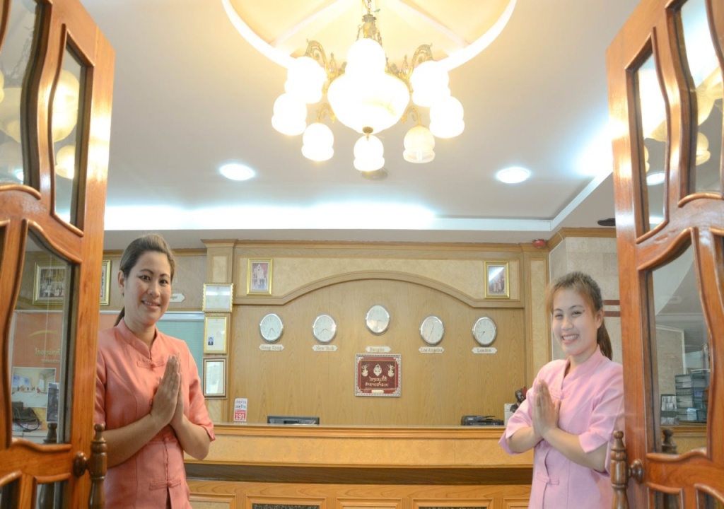 Submukda Phoomplace Hotel