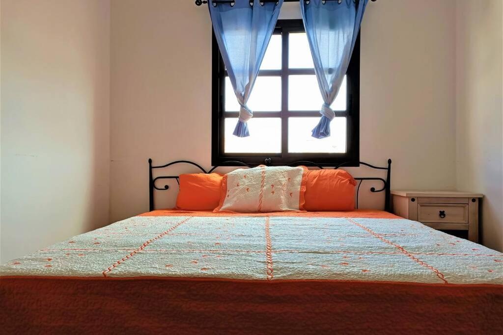 Casa Shakka Rocka: Lux Villa with Pool and View