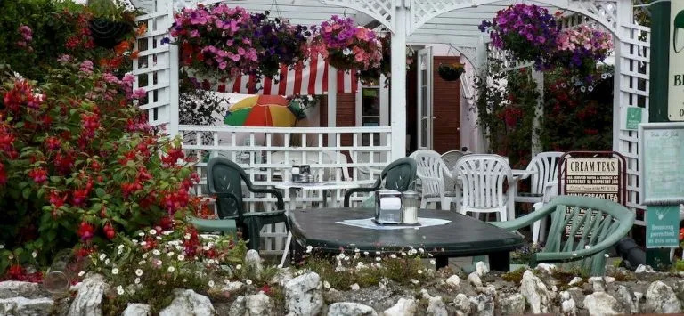 Acorn Lodge