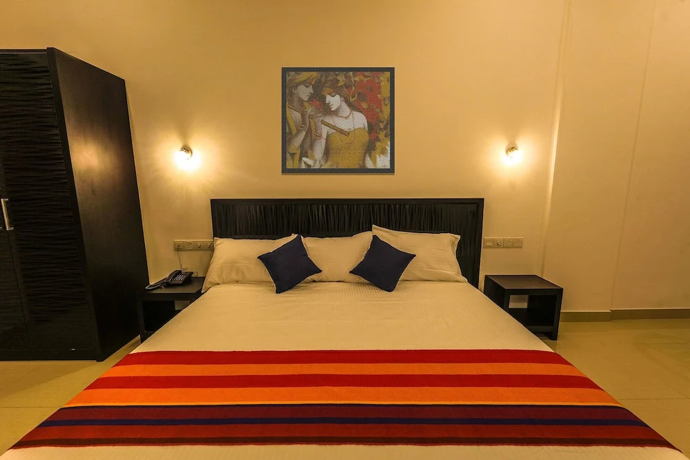 Golden Pier City Hotel