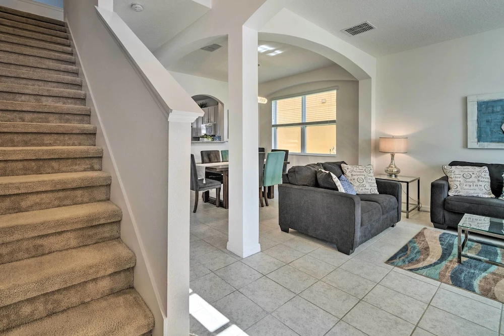 Resort Perks and Gas Grill Spacious Davenport Haven