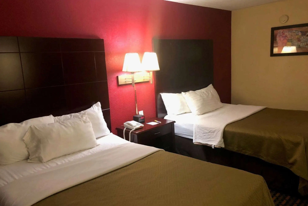 Days Inn by Wyndham Jersey City