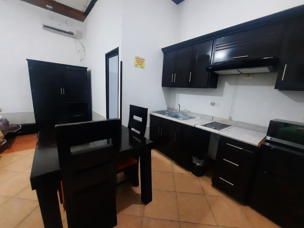 Hotel Garcias Suites, Linares