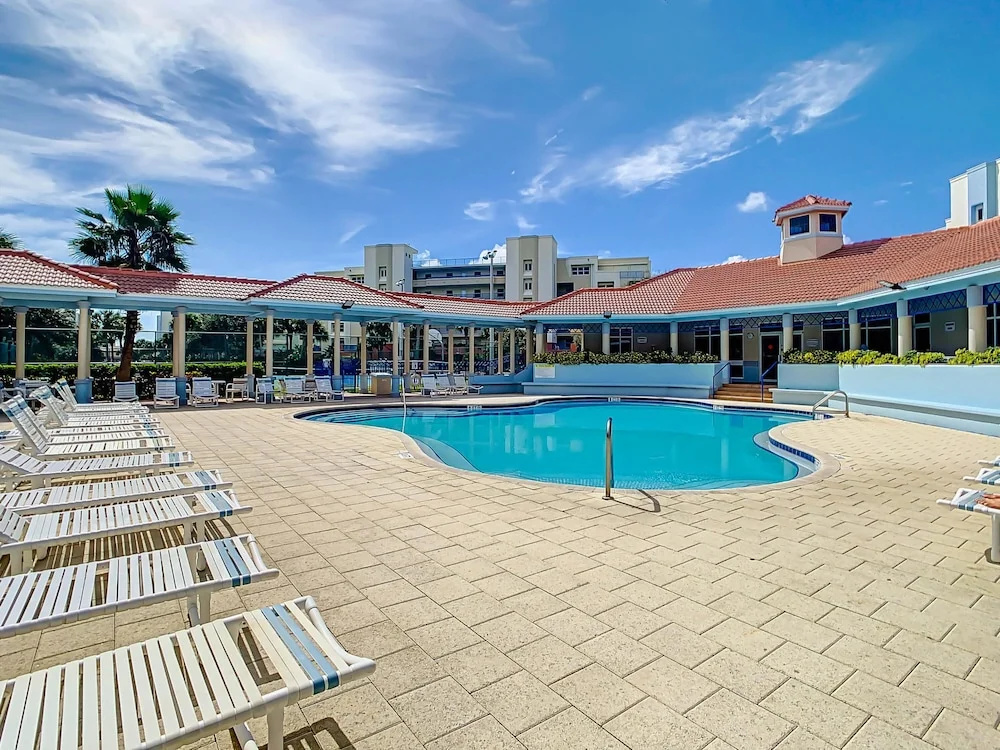 Large Corner Unit at Ocean Walk With Sneak Peak of the Ocean Ow20-501