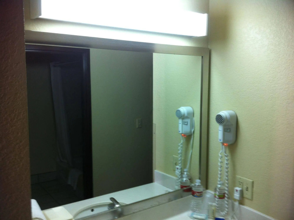 Lea County Inn