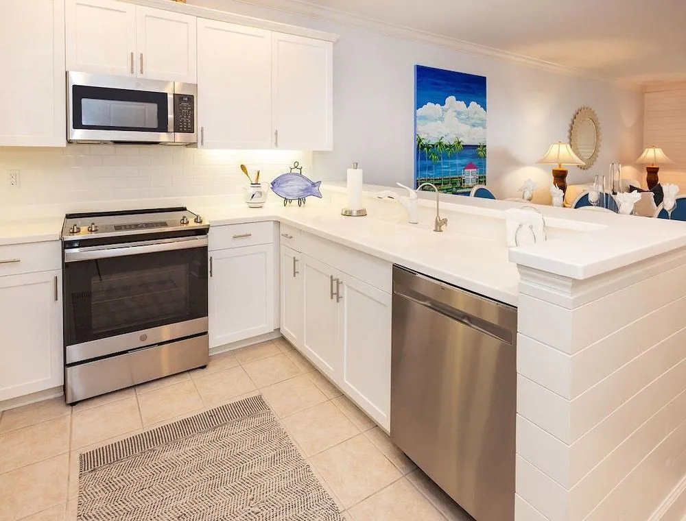 Windward Point Condominiums