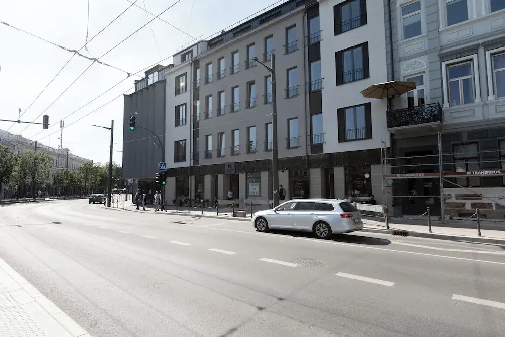 Resume apartments