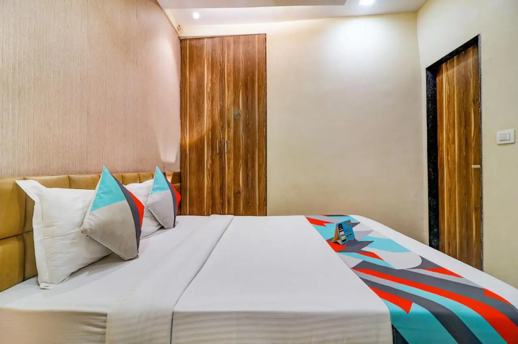 FabHotel Grand Heritage - Nr BKC