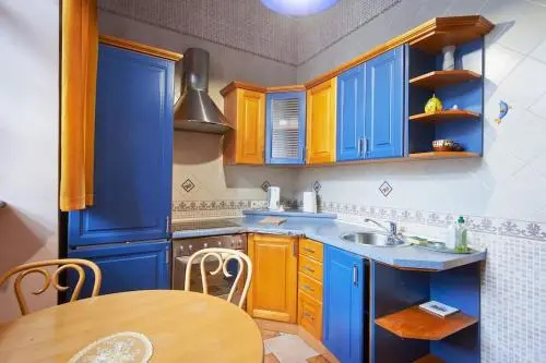 Cozy Apartment in Gothic Style House in the Heart of the Old Town