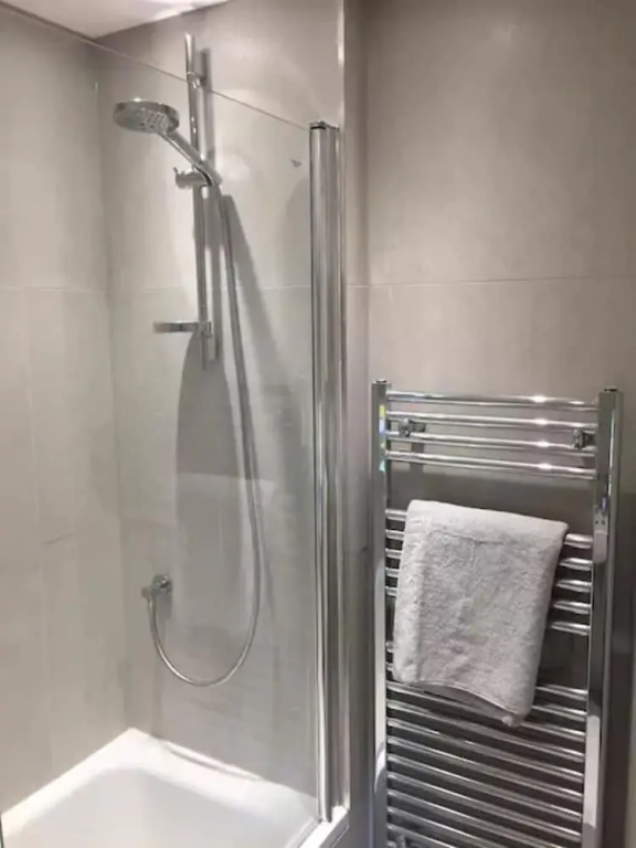Studio Apartment In Putney