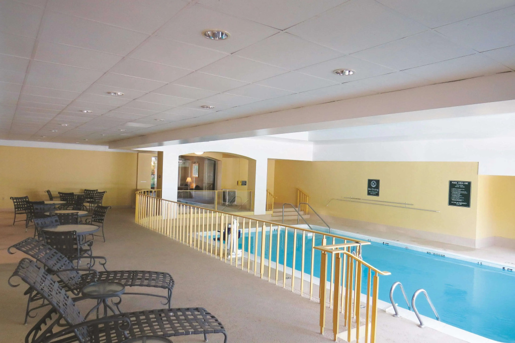 La Quinta by Wyndham Stamford / New York City